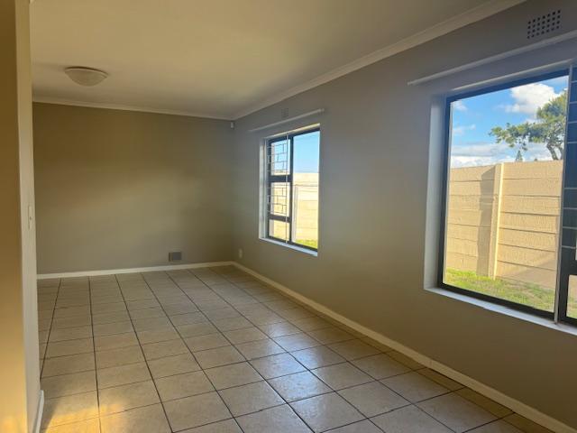 3 Bedroom Property for Sale in Wetton Western Cape
